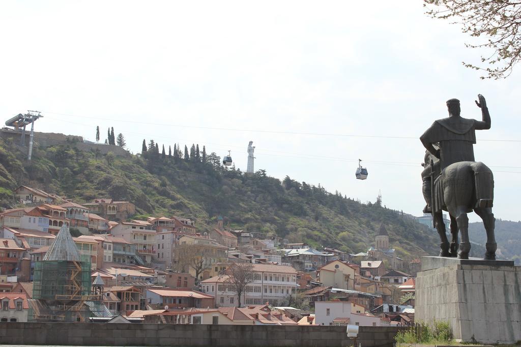 Tbilisi Downtown Guest House Bagian luar foto